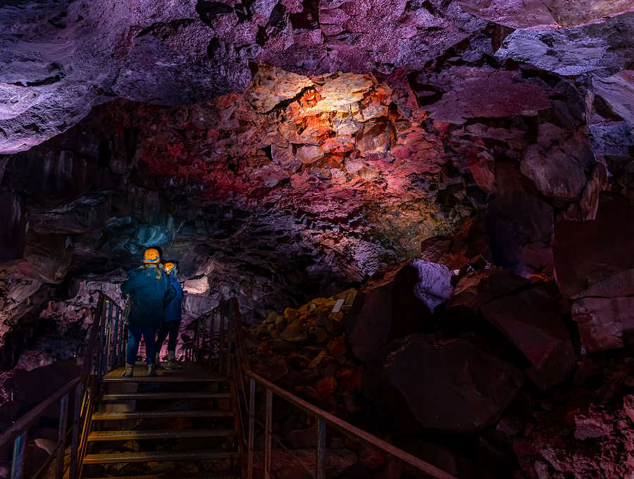 The Lava Tunnel – Meet on Location