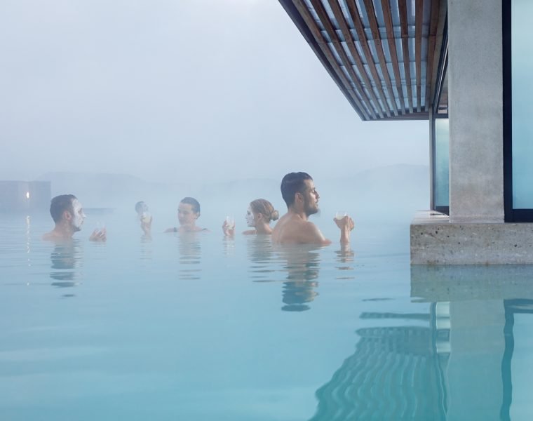 Door to Door Private Blue Lagoon Transfer