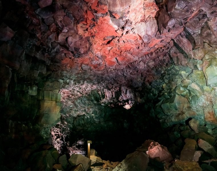 The Lava Tunnel – Meet on Location