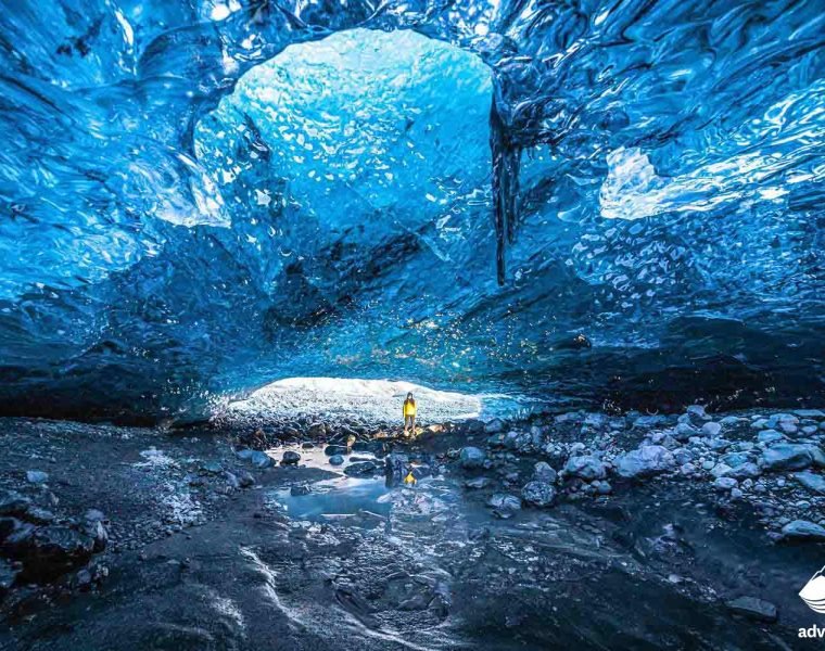 4 Day – Volcano Hike, Golden Circle, South Coast, Jökulsárlón & Ice Cave