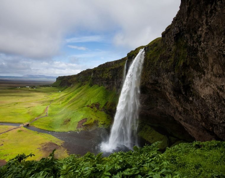 South Coast Waterfalls & Black Beach Horse Riding