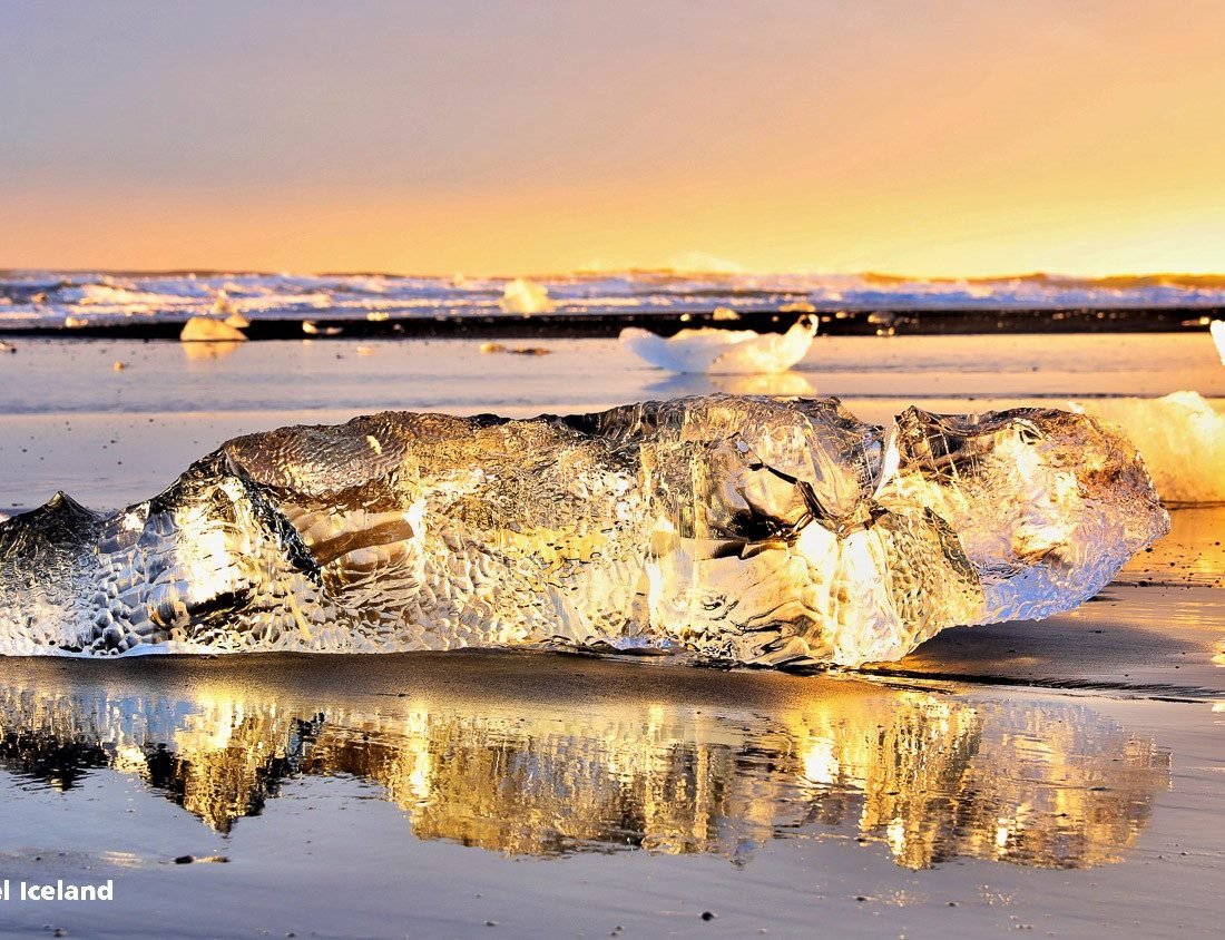 Glacier Lagoon (Jökulsárlón) & South Iceland Tour