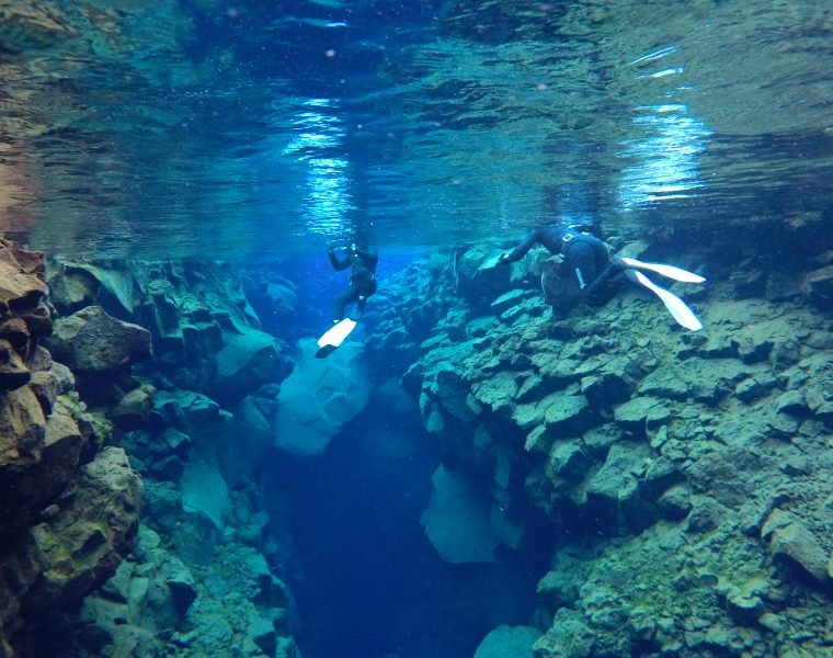 Silfra night freedive tour