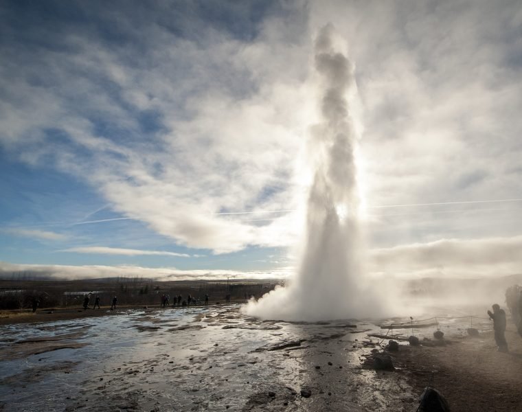 Golden Circle & Blue Lagoon Small Group Tour with Admission Ticket