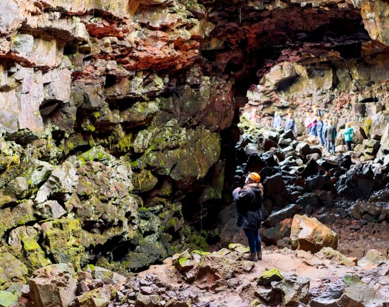 The Lava Tunnel – Meet on Location