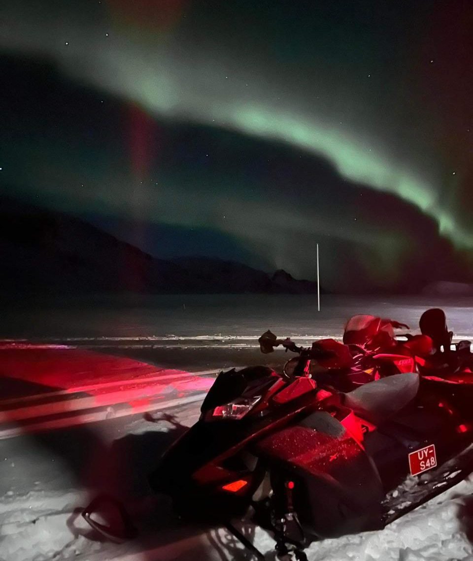 Landmannalaugar highland Snowmobiling tour