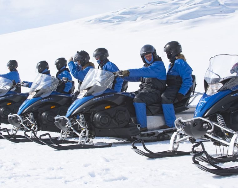 Snowmobile tour on Vatnajökull Glacier