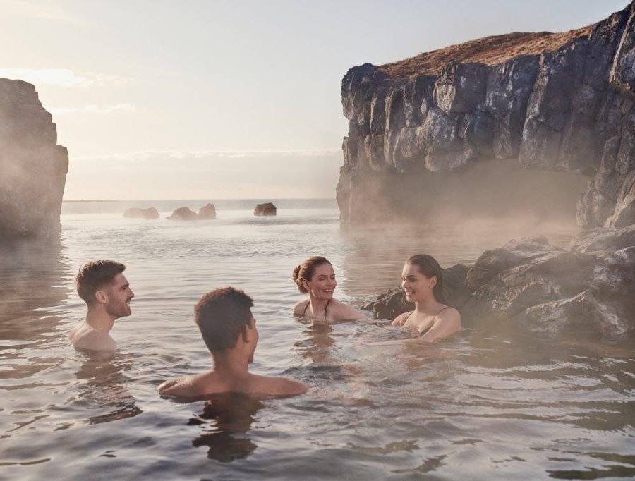 Cold & Hot: Silfra Snorkeling & Sky Lagoon – with Snorkeling Photos
