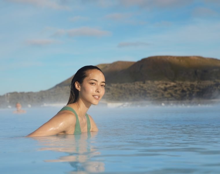Blue Lagoon Transfer from Keflavík Airport with Reykjavik Drop-Off