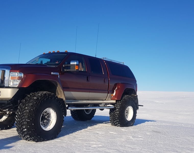 Super Jeep Glacier Tour
