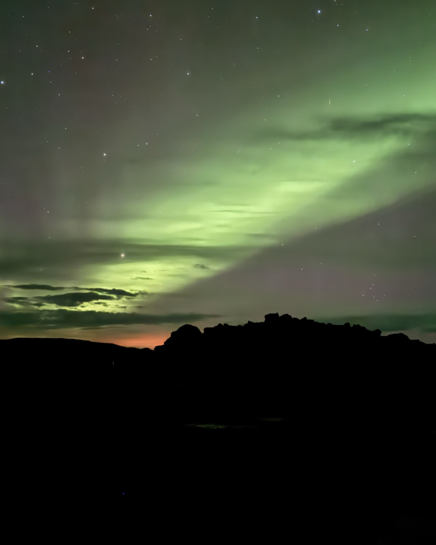 Northern Lights Hunt by Minibus from Reykjavík